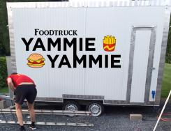 Logo # 881416 voor foodtruck YammieYammie wedstrijd