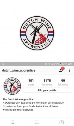 Logo # 1066966 voor Logo  plus social  voor Wine Blogger wedstrijd