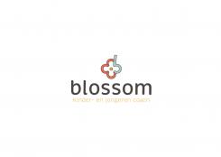 Logo # 625055 voor blossom kindercoach wedstrijd