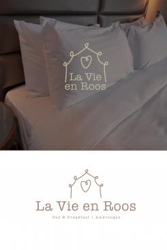 Logo design # 1141989 for Design a romantic  grafic logo for B B La Vie en Roos contest