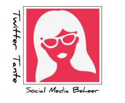 Logo # 507433 voor Ontwerp een communicatief logo voor een nieuw Social media bedrijf: TwitterTante  wedstrijd