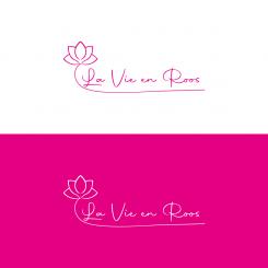 Logo design # 1141477 for Design a romantic  grafic logo for B B La Vie en Roos contest