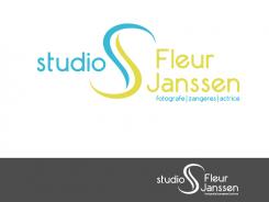 Logo & Huisstijl # 64466 voor fotografe/entertainer wil zich laten verrassen! wedstrijd