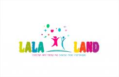 Logo & Huisstijl # 843964 voor Design a cute logo for 'LaLa Land', a new kids concept that will be Italy's first (bilingual) nursery with play café where kids cook themselves wedstrijd